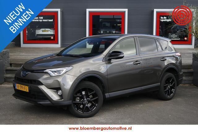 Bruin Gebruikt 2018 Toyota RAV4 Edition SUV | € 22.950 (Goede deal) - Afbeelding 1/4
