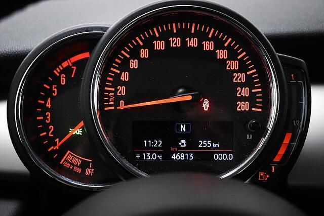 Occasion Mini Cooper Business 136 PK (100 kW) 2018 Grijs (metallic) Hatchback