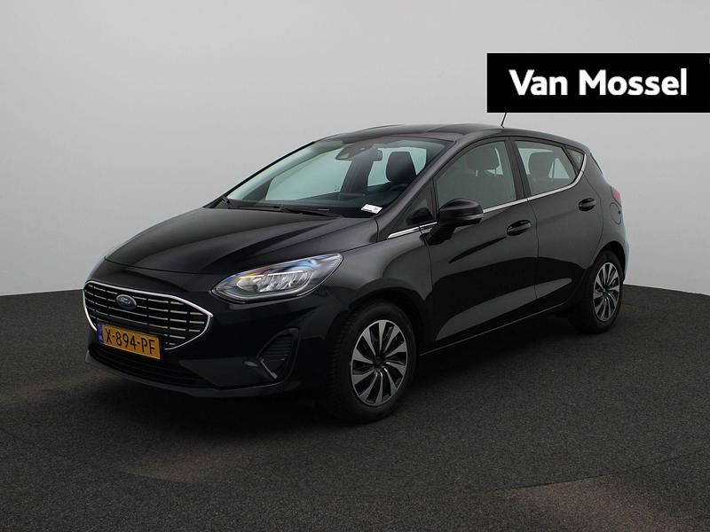 Zwart Occasion 2024 Ford Fiesta Titanium Hatchback | € 18.845 (Eerlijke prijs) - Afbeelding 1/4