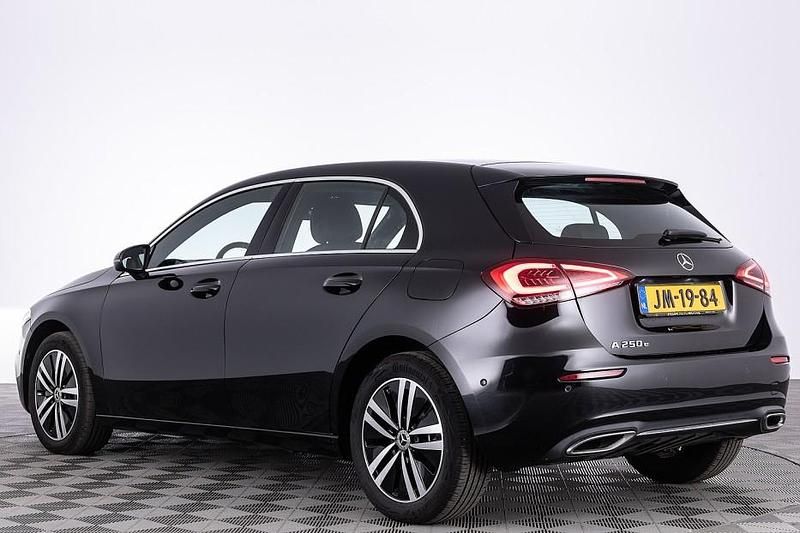 Occasion Mercedes A250 Luxury 2026 Zwart Hatchback