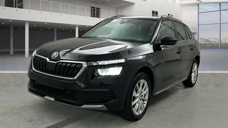 Zwart Gebruikt 2020 Skoda Kamiq Style SUV | € 21.285 (Eerlijke prijs) - Afbeelding 1/4