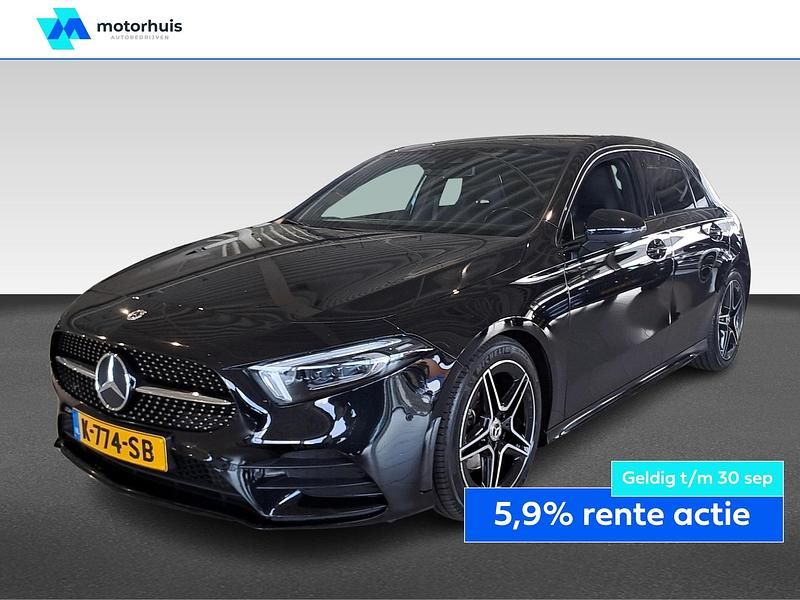 Zwart Gebruikt 2021 Mercedes A180 Business Hatchback | € 26.925 (Iets duurder) - Afbeelding 1/4