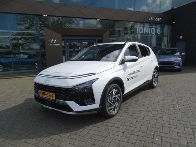 Wit Nieuw 2024 Hyundai Bayon Premium SUV | € 30.950 (Eerlijke prijs) - Afbeelding 1/4