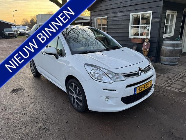 Wit Occasion 2016 Citroën C3 Feel Hatchback | € 5.900 (Eerlijke prijs) - Afbeelding 1/4