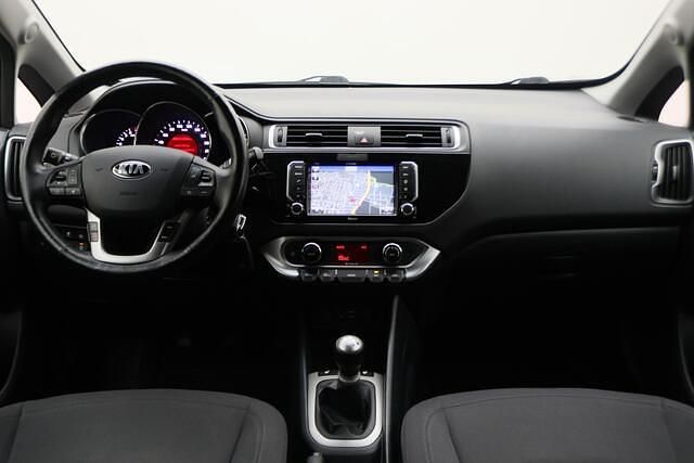 Occasion Kia Rio 83 PK (61 kW) 2016 Zwart (metallic) Hatchback