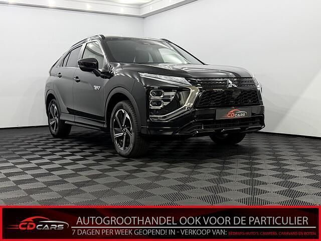 Zwart Occasion 2025 Mitsubishi Eclipse Cross SUV | € 32.500 (Eerlijke prijs) - Afbeelding 1/4