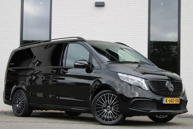 Zwart Gebruikt 2020 Mercedes EQV300 AMG MPV | € 37.950 (Super prijs) - Afbeelding 1/4