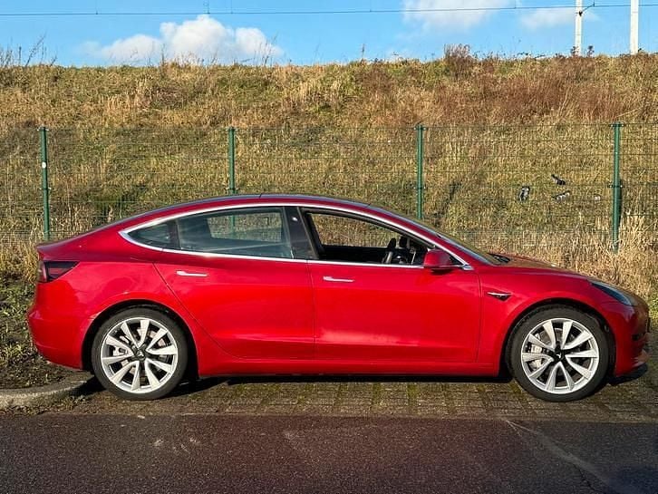 Occasion Tesla Model 3 Standard Range Plus 208 kW (283 PK) 2019 Sedan
