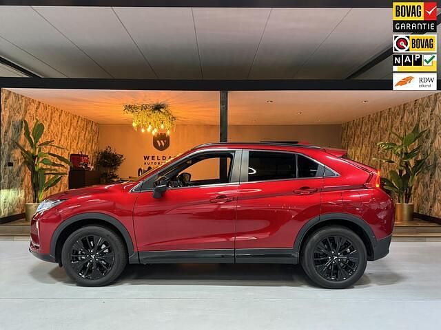 Rood (metallic) Gebruikt 2020 Mitsubishi Eclipse Cross Edition SUV | € 22.990 (Eerlijke prijs) - Afbeelding 1/4