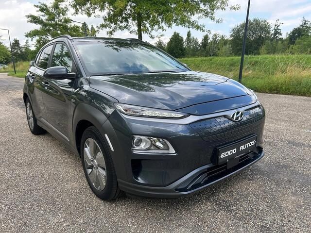 Grijs, metallic lak Gebruikt 2020 Hyundai Kona SUV | € 16.450 (Eerlijke prijs) - Afbeelding 1/4