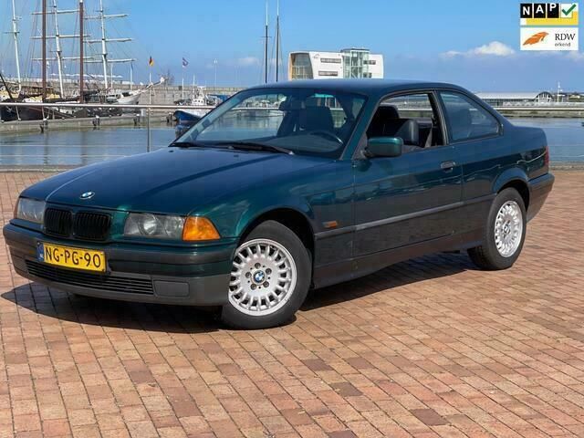 Groen Gebruikt 1995 BMW 323 Coupé | € 4.000 - Afbeelding 1/4