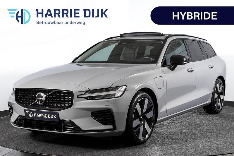 Grijs Gebruikt 2024 Volvo V60 Ultra Stationwagen | € 47.495 (Eerlijke prijs) - Afbeelding 1/4