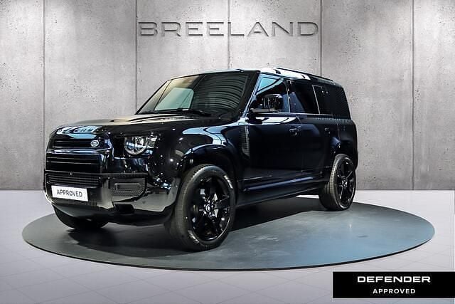 Santorini black (zwart metallic)zwart Gebruikt 2025 Land Rover Defender SE Dynamic SUV | € 98.900 (Goede deal) - Afbeelding 1/4