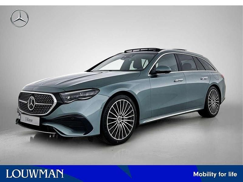 Zilver Nieuw 2025 Mercedes E300 Sport Edition Stationwagen | € 86.244 (Eerlijke prijs) - Afbeelding 1/4