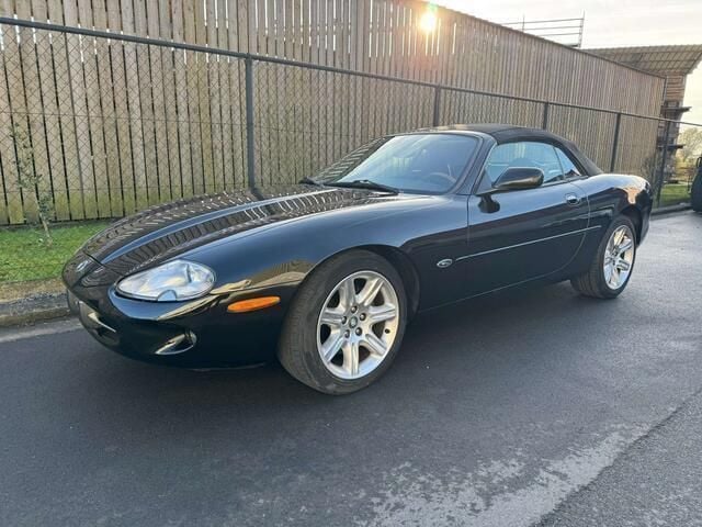 Zwart Occasion 1999 Jaguar XK8 Cabriolet | € 17.950 - Afbeelding 1/4
