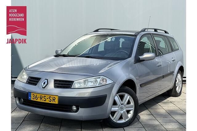 Beige Gebruikt 2005 Renault Mégane GrandTour Dynamique Stationwagen | € 2.499 - Afbeelding 1/4