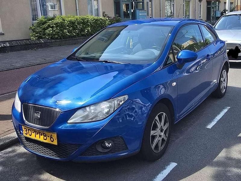 Blauw Gebruikt 2011 Seat Ibiza Style Coupé | € 2.500 - Afbeelding 1/4