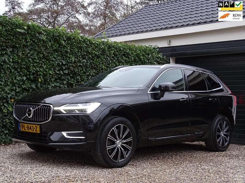 Zwart Gebruikt 2017 Volvo XC60 Inscription SUV | € 22.500 (Eerlijke prijs) - Afbeelding 1/4