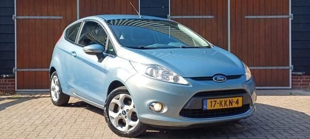 Grijs Gebruikt 2010 Ford Fiesta Titanium Hatchback | € 3.650 (Eerlijke prijs) - Afbeelding 1/4