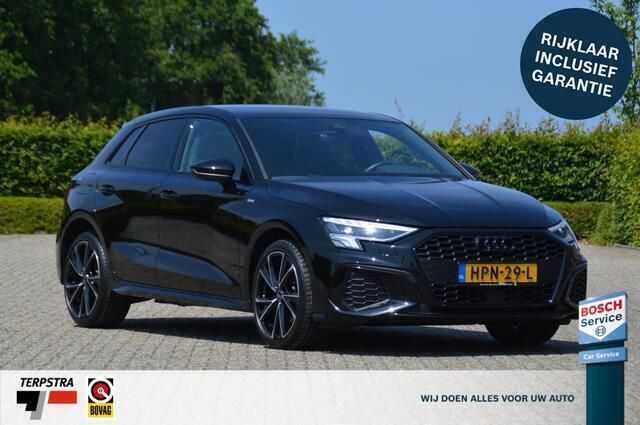Zwart Gebruikt 2022 Audi A3 Sportback S-Line Hatchback | € 32.950 (Eerlijke prijs) - Afbeelding 1/4