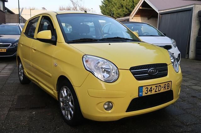 Occasion Kia Picanto First Edition 65 PK (47 kW) 2008 Geel Hatchback