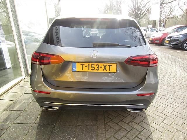 Occasion Mercedes B250 225 PK (165 kW) 2020 Grijs, metallic lak MPV