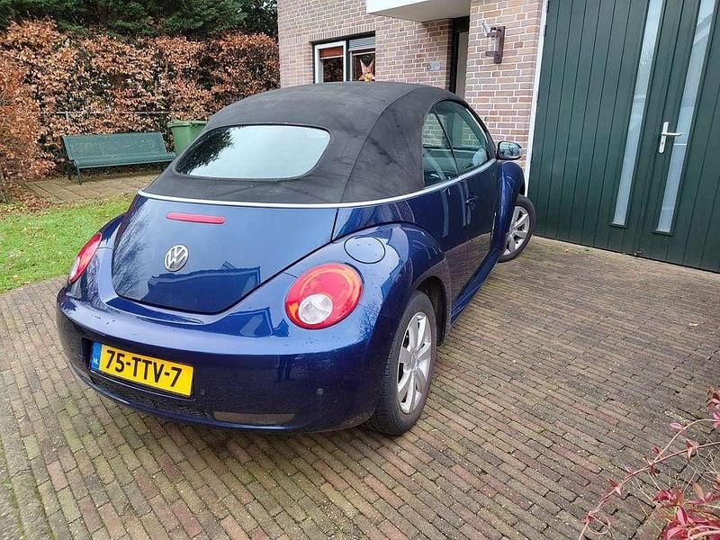 Blauw Gebruikt 2006 VW Beetle Highline Cabriolet | € 6.995 (Duur) - Afbeelding 1/4