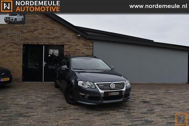 Grijs Gebruikt 2010 VW Passat Stationwagen | € 2.950 (Goede deal) - Afbeelding 1/4