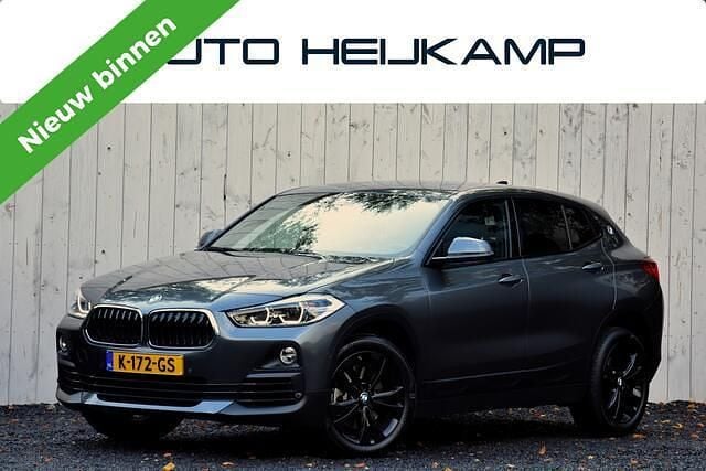 Grijs Gebruikt 2020 BMW X2 Executive SUV | € 27.950 (Goede deal) - Afbeelding 1/4
