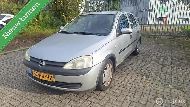 Grijs Gebruikt 2001 Opel Corsa Comfort Hatchback | € 999 (Eerlijke prijs) - Afbeelding 1/4