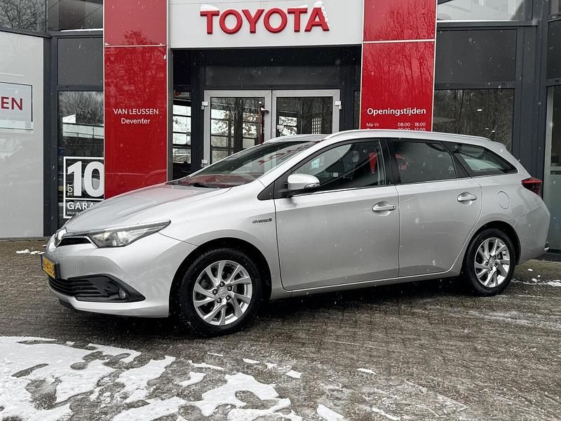Occasion Toyota Auris Hybrid Trend 2017 Grijs Stationwagen