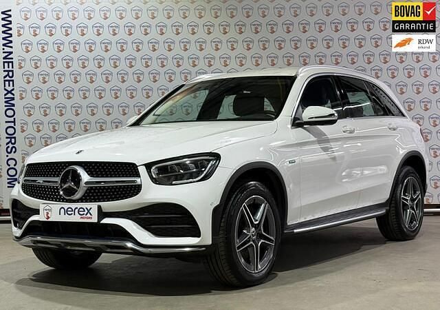 Wit Gebruikt 2021 Mercedes GLC300 AMG SUV | € 38.945 (Goede deal) - Afbeelding 1/4