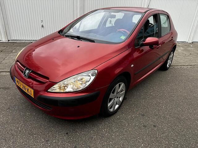 Occasion Peugeot 307 109 PK (80 kW) 2002 Rood Hatchback