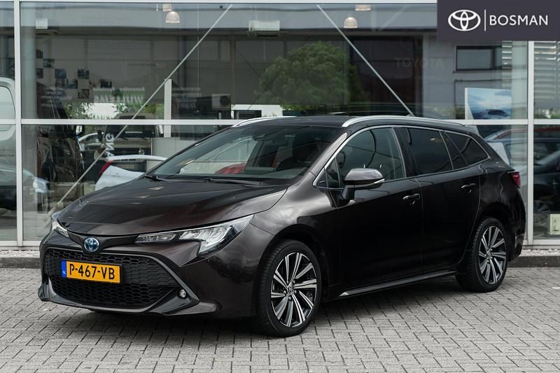 Bruin Gebruikt 2022 Toyota Corolla Stationwagen | € 25.849 (Eerlijke prijs) - Afbeelding 1/4