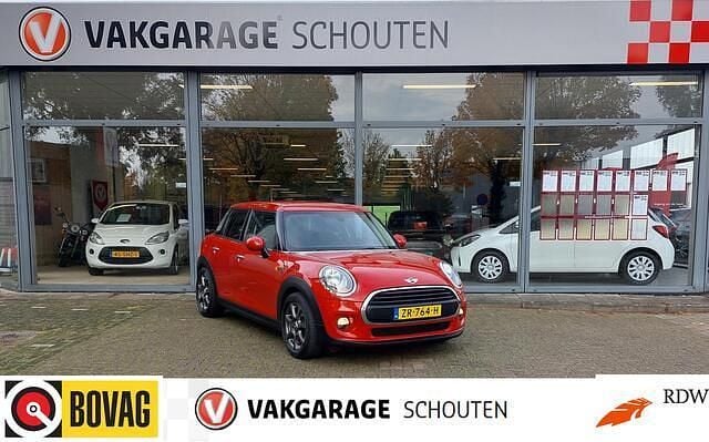 Rood Gebruikt 2016 Mini ONE Business Hatchback | € 9.950 (Eerlijke prijs) - Afbeelding 1/4