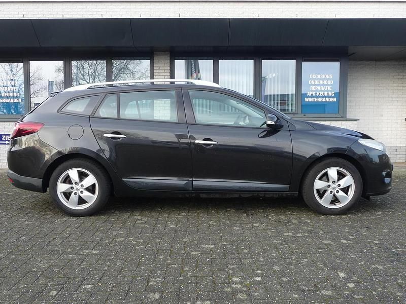 Occasion Renault Mégane GrandTour Dynamique 90 PK (66 kW) 2010 Zwart Stationwagen
