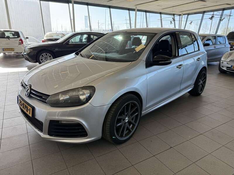 Grijs Gebruikt 2010 VW Golf VI Highline Hatchback | € 5.940 (Eerlijke prijs) - Afbeelding 1/4