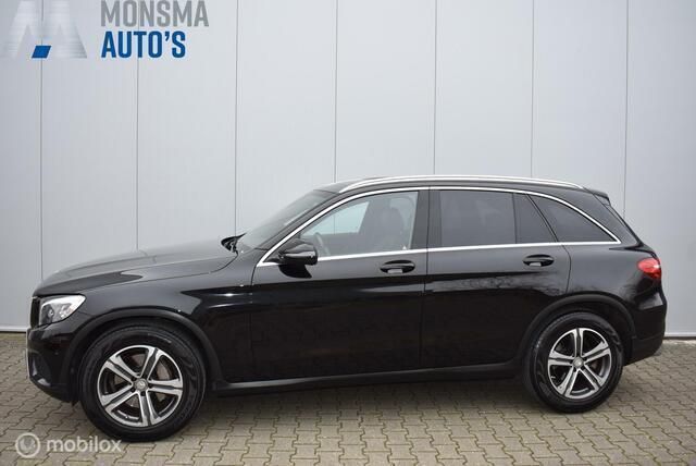 Zwart Gebruikt 2015 Mercedes GLC250 Prestige SUV | € 25.975 (Eerlijke prijs) - Afbeelding 1/4