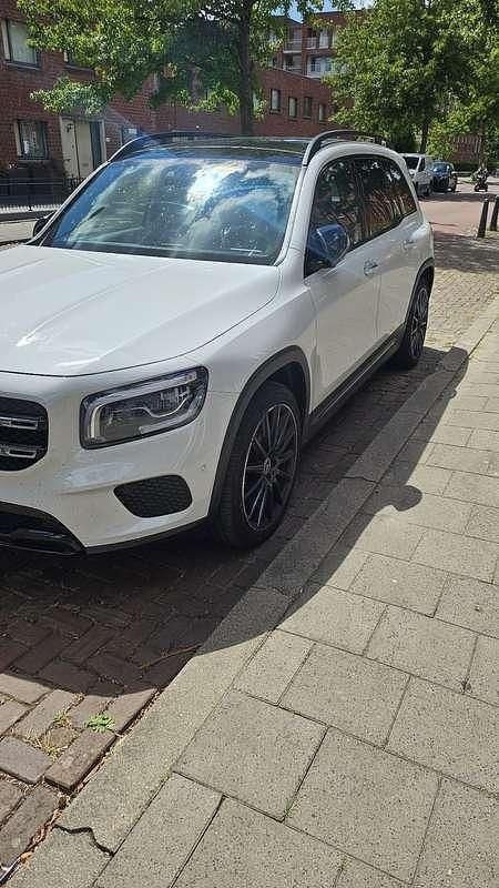 Wit Gebruikt 2020 Mercedes GLB250 SUV | € 47.500 - Afbeelding 1/4