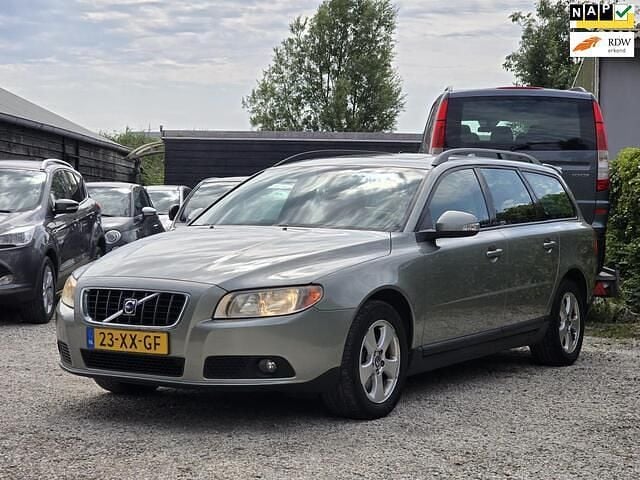 Beige Gebruikt 2007 Volvo V70 Kinetic Stationwagen | € 2.749 (Super prijs) - Afbeelding 1/4