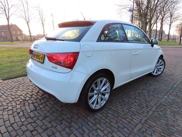 Occasion Audi A1 Attraction 86 PK (63 kW) 2011 Wit Hatchback