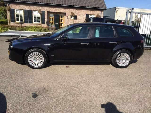 Occasion Alfa Romeo 159 Business 120 PK (88 kW) 2007 Zwart Stationwagen
