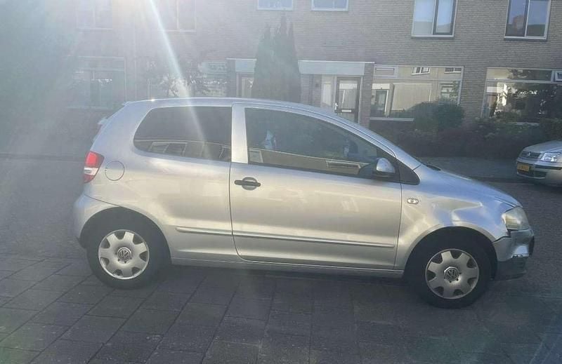 Occasion VW Fox Trendline 75 PK (55 kW) 2010 Grijs Hatchback