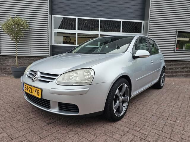 Grijs Gebruikt 2008 VW Golf VI Hatchback | € 2.990 (Eerlijke prijs) - Afbeelding 1/4