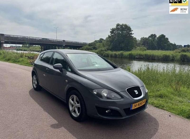 Occasion Seat Leon 160 PK (117 kW) 2010 Grijs Hatchback