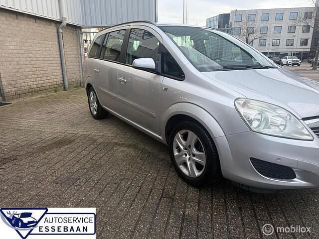 Grijs Gebruikt 2010 Opel Zafira MPV | € 3.575 (Eerlijke prijs) - Afbeelding 1/4