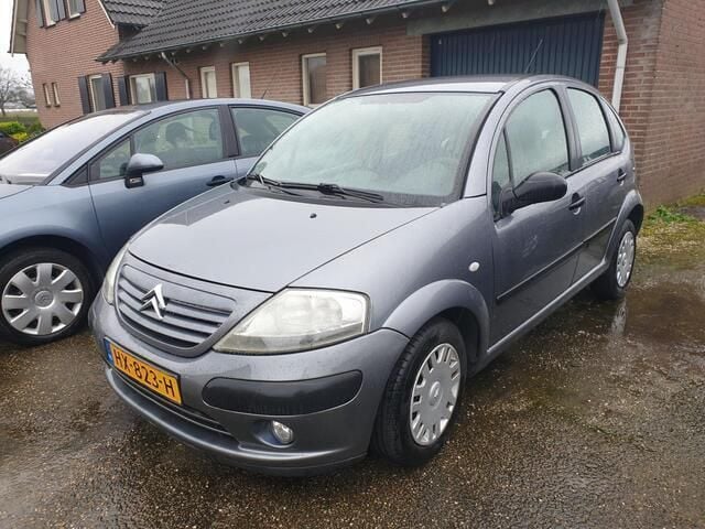 Grijs Gebruikt 2005 Citroën C3 Hatchback | € 1.850 (Eerlijke prijs) - Afbeelding 1/3