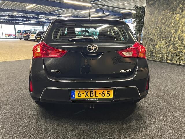 Occasion Toyota Auris 99 PK (72 kW) 2014 Zwart Hatchback