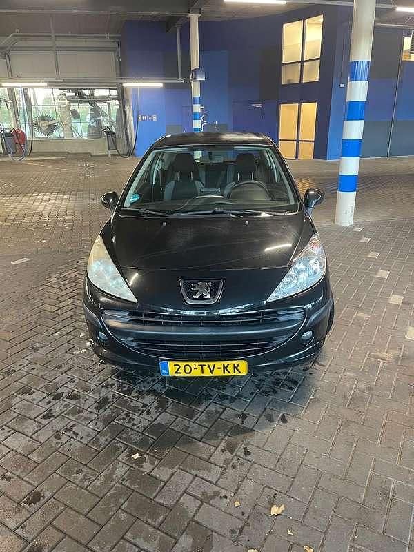 Gebruikt 2007 Peugeot 207 Sedan | € 1.750 (Eerlijke prijs) - Afbeelding 1/4
