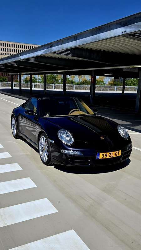 Zwart Gebruikt 2005 Porsche 997 Cabriolet | € 52.000 - Afbeelding 1/4
